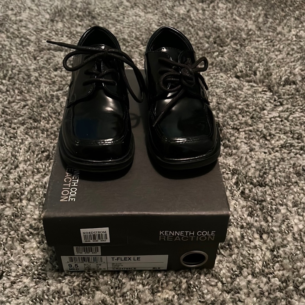 Kenneth Cole Dress Shoes